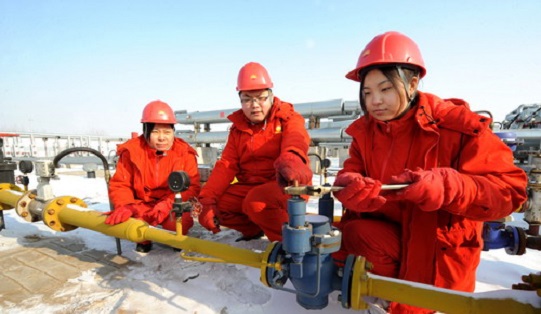 傳輸管道裂縫用聚力修補膠，縱享生活品質