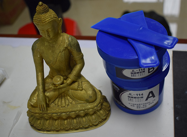 銅質(zhì)佛像裂痕裂縫怎么修補(bǔ)？ 找聚力銅鑄件修補(bǔ)劑廠家