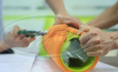  塑料EVA膠水,EVA粘金屬鋁板的聚厲牌膠水,撕裂強(qiáng)度高