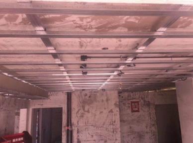 使用膠水進行家庭裝修