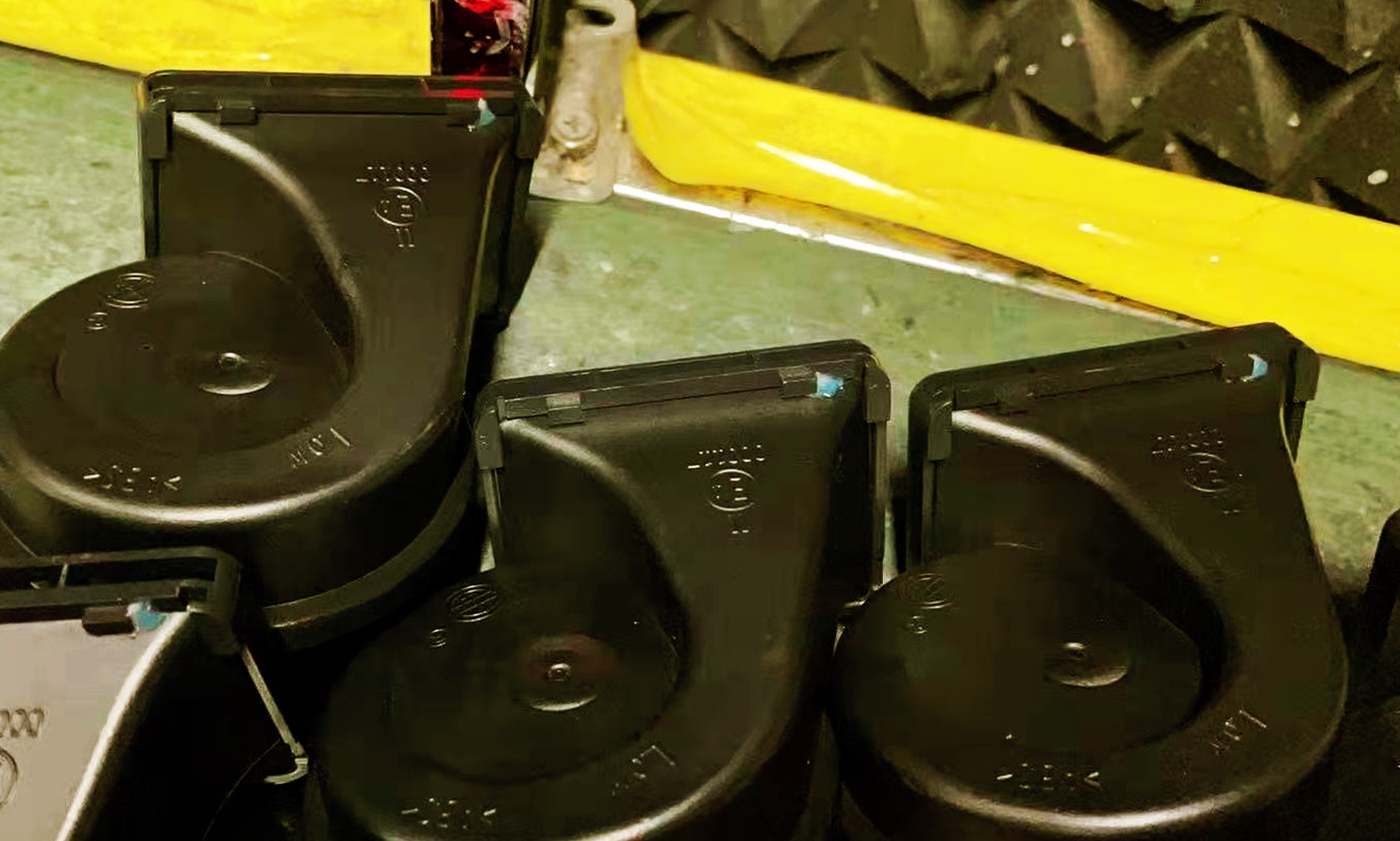 塑料膠水,汽車行業塑料膠水