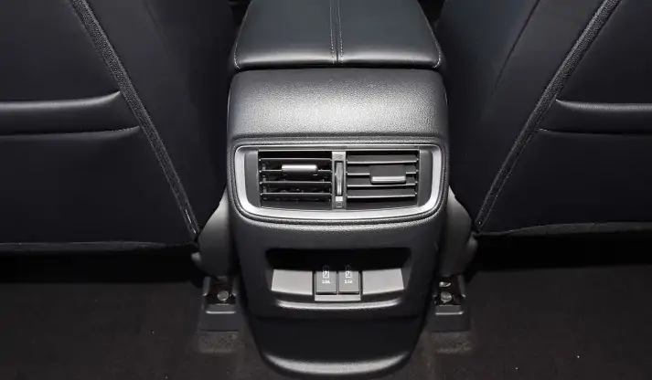 汽車行業塑料膠水，找源頭生產廠家聚力，良品率高